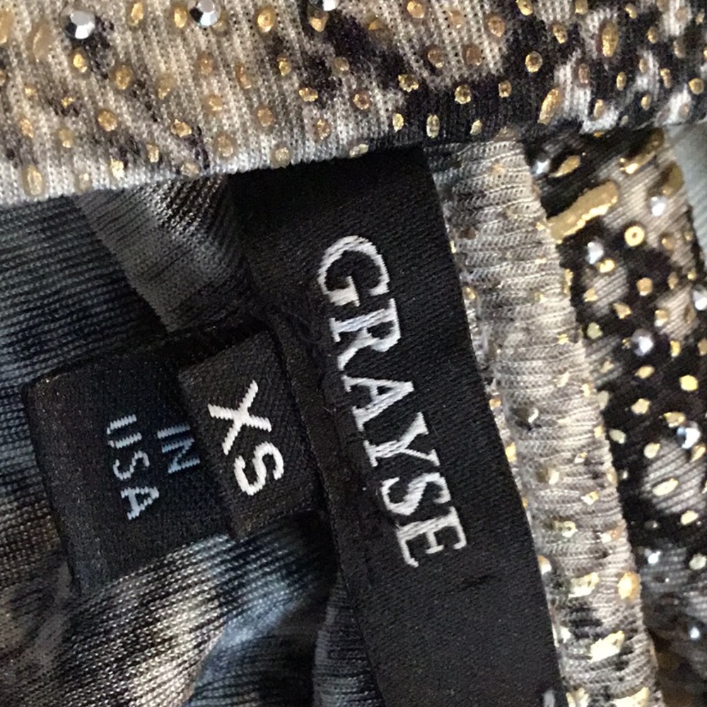 Grayse Top - Picture 12 of 13